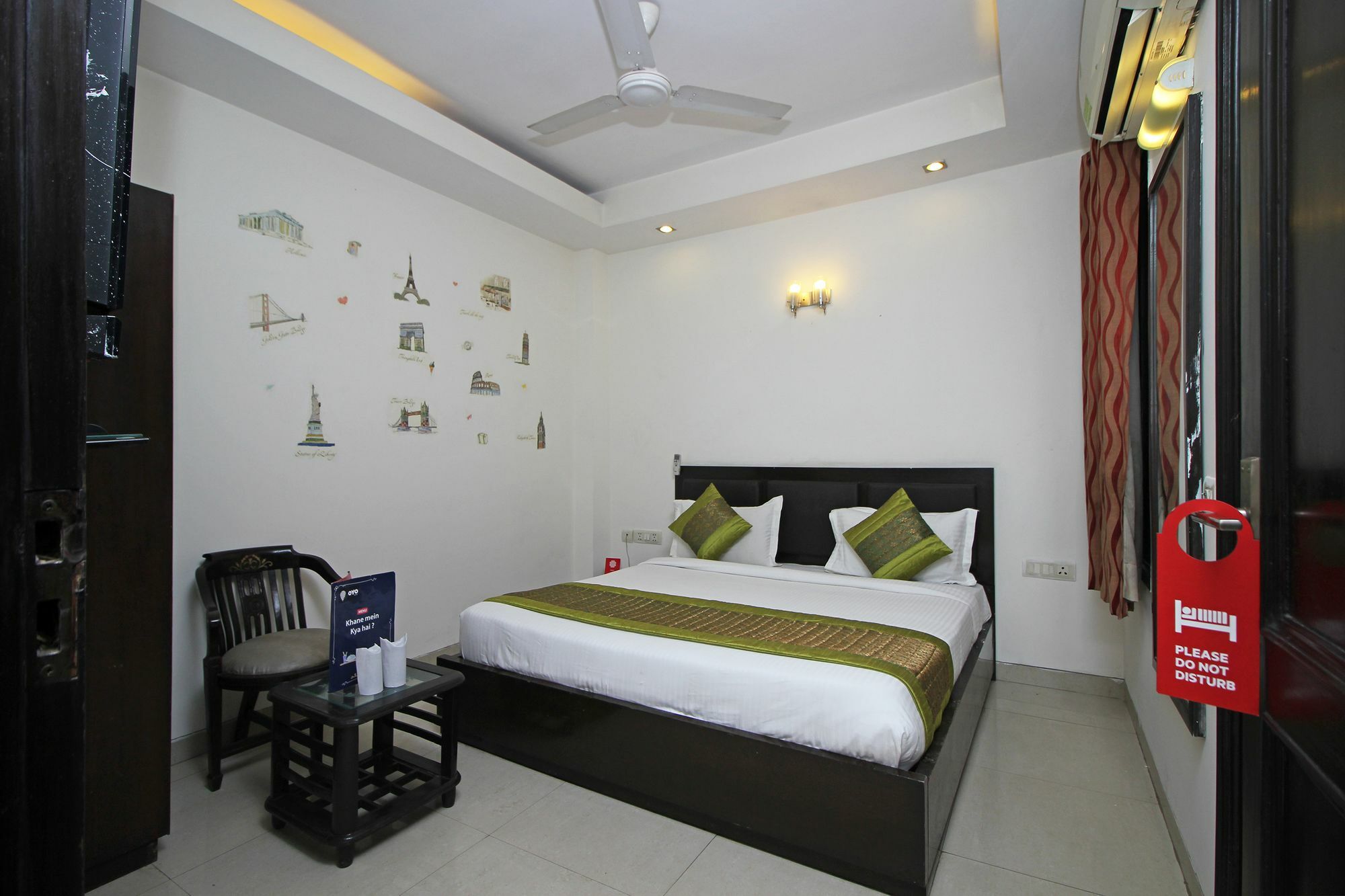 Oyo 9030 Hotel Delhi Airport Plaza Нью-Дели Экстерьер фото
